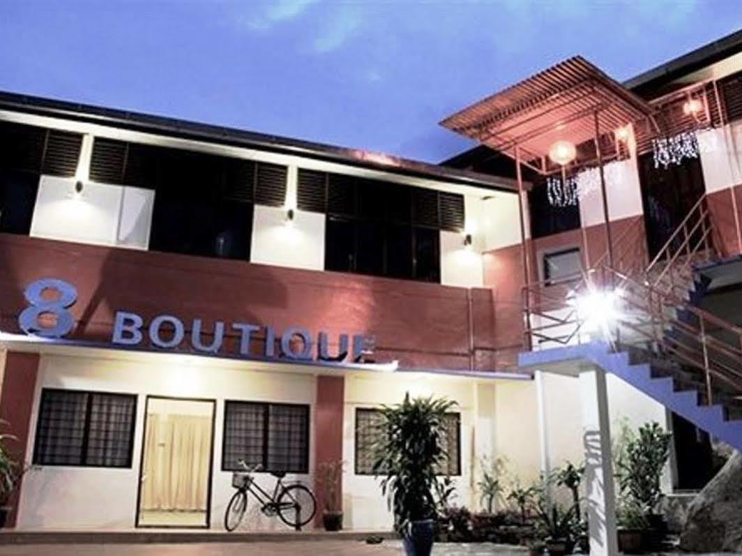 Hotel 8 Boutique By The Sea Tanjung Tokong Exterior foto